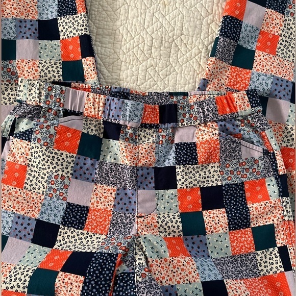 Land's End Women's Mid Rise Pull On Chino Ankle Pants Patchwork‎ Print Size 6 - Picture 3 of 13